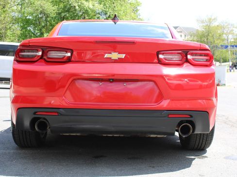 Used 2022 Chevrolet Camaro LT RWD image 6