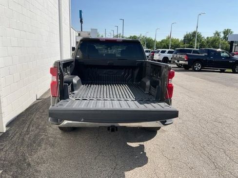 Used 2023 Chevrolet Silverado 1500 LT AWD/4WD image 10