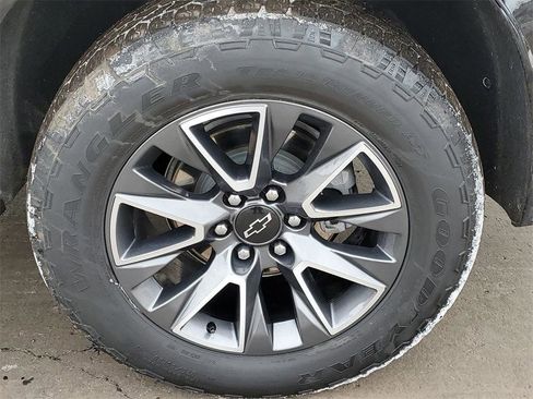 Certified 2022 Chevrolet Tahoe Z71 w/ Luxury Package image 34