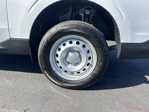 Used 2025 Ford Maverick XL w/ Equipment Group 102A image 9