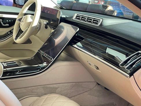 Used 2023 Mercedes-Benz S 580e 4MATIC Sedan w/ AMG Line image 34