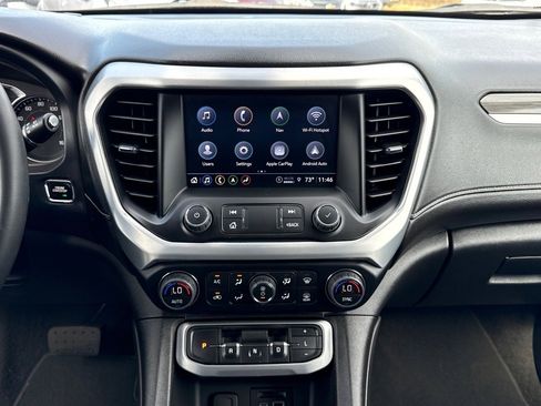 Used 2023 GMC Acadia SLT image 28