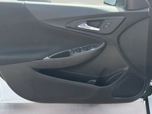 Used 2025 Chevrolet Malibu LT FWD image 21
