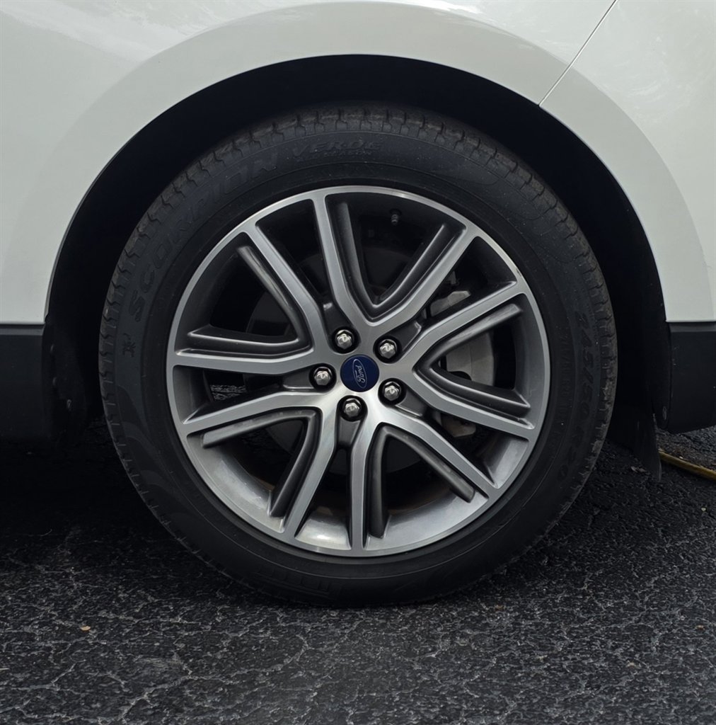 Used 2022 Ford Edge Titanium AWD/4WD image 43