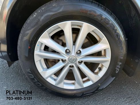 Used 2018 Nissan Rogue Sport SV w/ SV Technology Package image 23