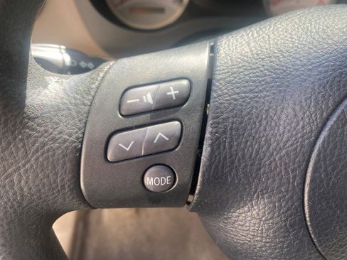 Used 2005 Toyota RAV4 2WD image 41