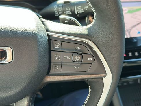 New 2026 Jeep Grand Cherokee Laredo image 16