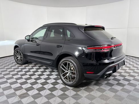Certified 2026 Porsche Macan AWD/4WD image 3