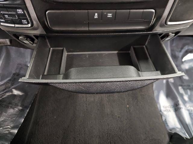 Used 2018 RAM 1500 Express AWD/4WD image 17