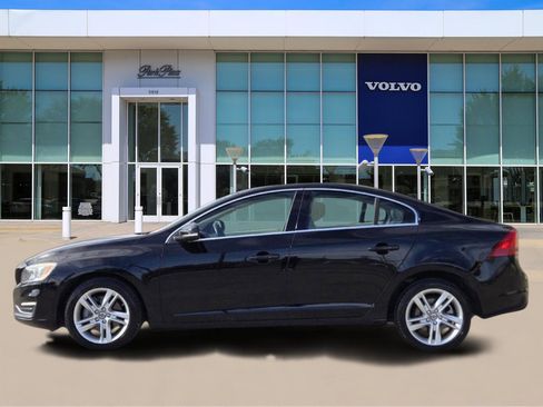 Used 2014 Volvo S60 T5 image 3