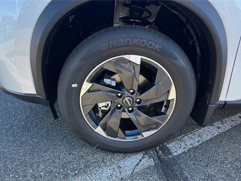 New 2026 Nissan Rogue SV image 10