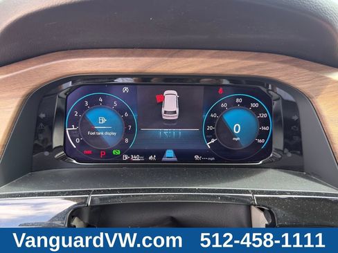 Used 2025 Volkswagen Atlas SE w/ Panoramic Sunroof Package FWD image 22