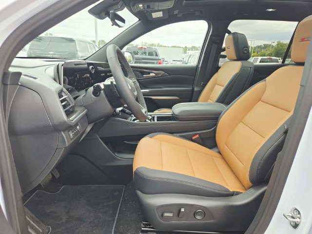 New 2027 Chevrolet Traverse Z71 w/ Driver Confidence Package AWD/4WD image 12