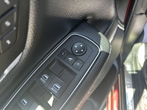 Used 2022 RAM 1500 Laramie AWD/4WD image 57