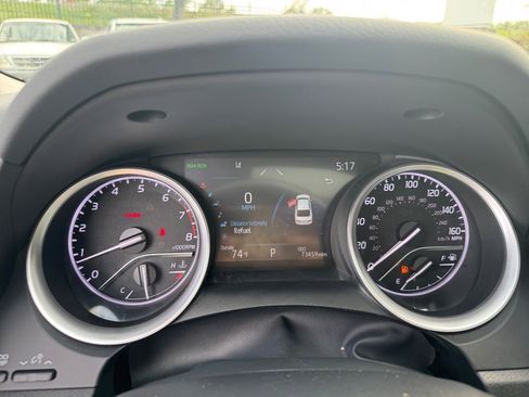 Used 2024 Toyota Camry XLE FWD image 16
