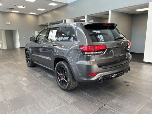 Used 2021 Jeep Grand Cherokee SRT AWD/4WD image 8