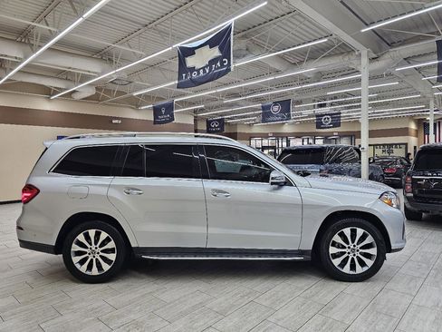 Used 2018 Mercedes-Benz GLS 450 4MATIC w/ Premium Package image 5