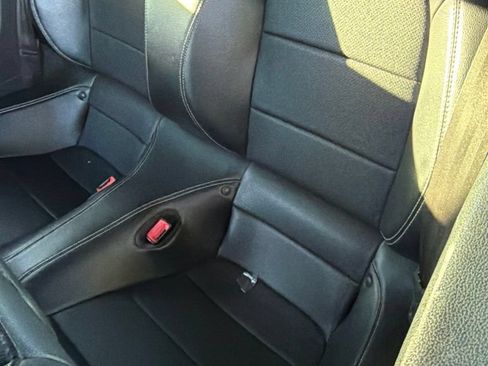 Used 2018 Ford Mustang Premium RWD image 10