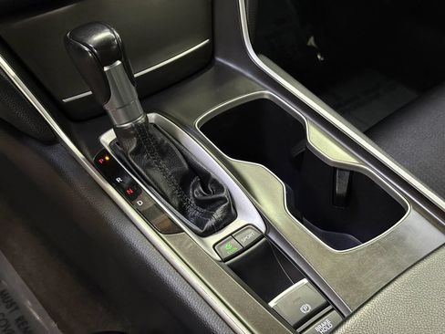 Used 2018 Honda Accord Sport image 22