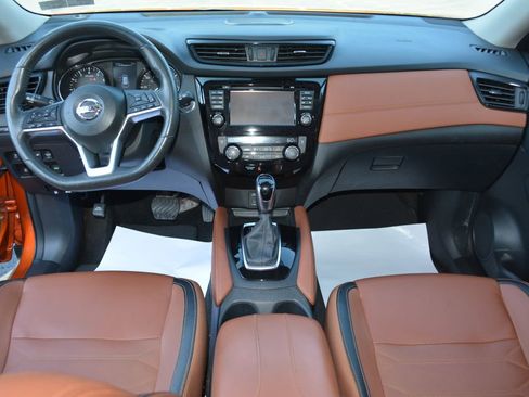Used 2017 Nissan Rogue SL w/ SL Premium Package AWD/4WD image 15