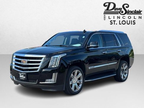 Used 2019 Cadillac Escalade Luxury AWD/4WD image 8