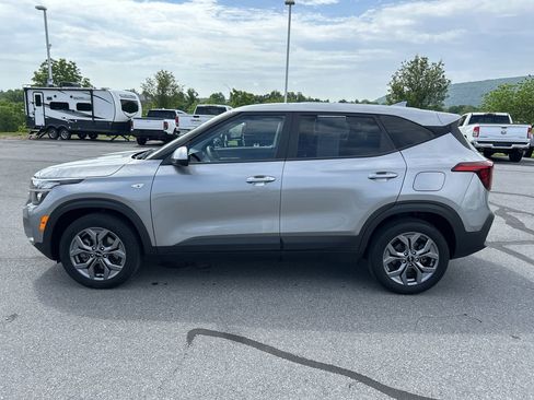 Used 2024 Kia Seltos LX AWD/4WD image 4