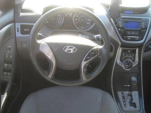 Used 2013 Hyundai Elantra GLS FWD image 11