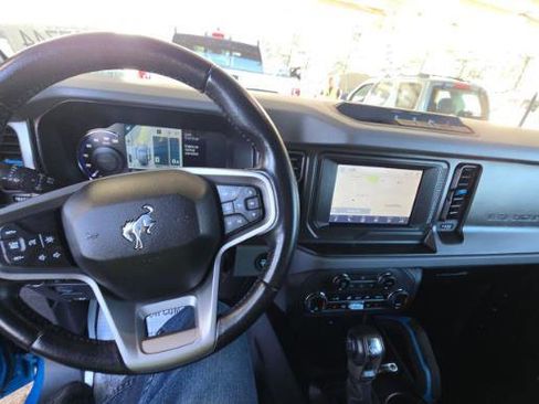 Used 2023 Ford Bronco Black Diamond image 7
