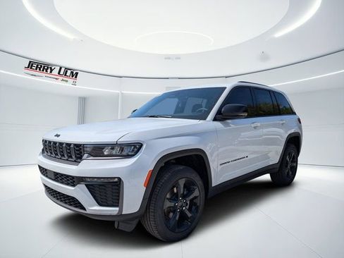 New 2026 Jeep Grand Cherokee Limited RWD image 7