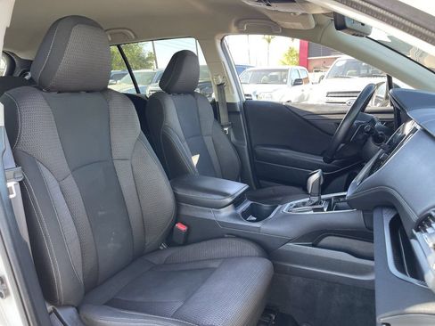 Used 2022 Subaru Outback Premium AWD/4WD image 11