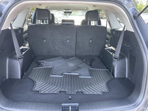 Used 2025 Kia Sorento S FWD image 6