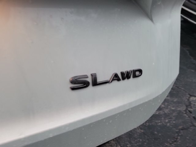 Used 2026 Nissan Rogue SL AWD/4WD image 8