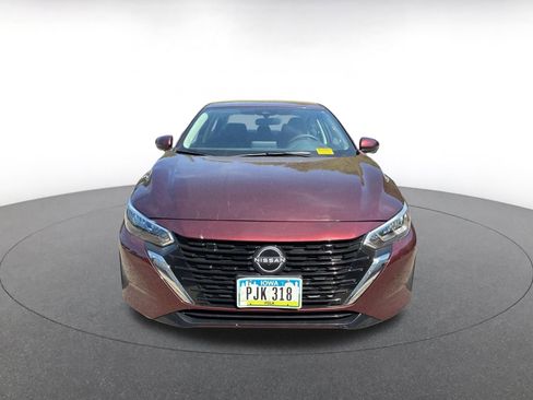 Used 2025 Nissan Sentra SV image 2