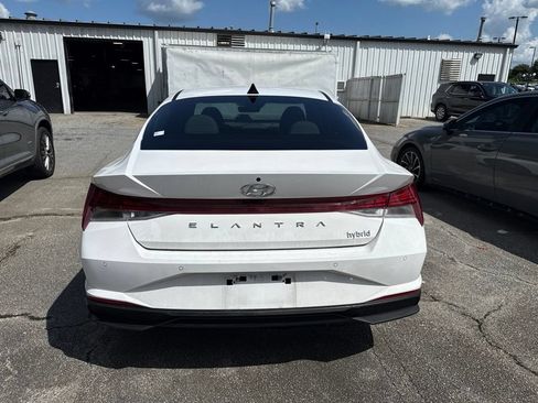 Used 2023 Hyundai Elantra Limited FWD image 5