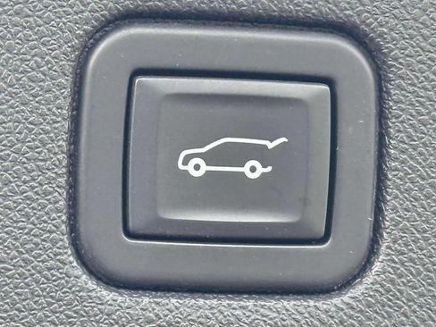 Used 2020 Chevrolet Equinox LT AWD/4WD image 29