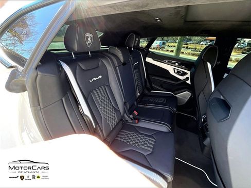 Used 2023 Lamborghini Urus S image 25