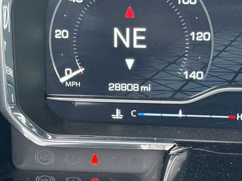 Used 2024 GMC Sierra 1500 SLT image 22