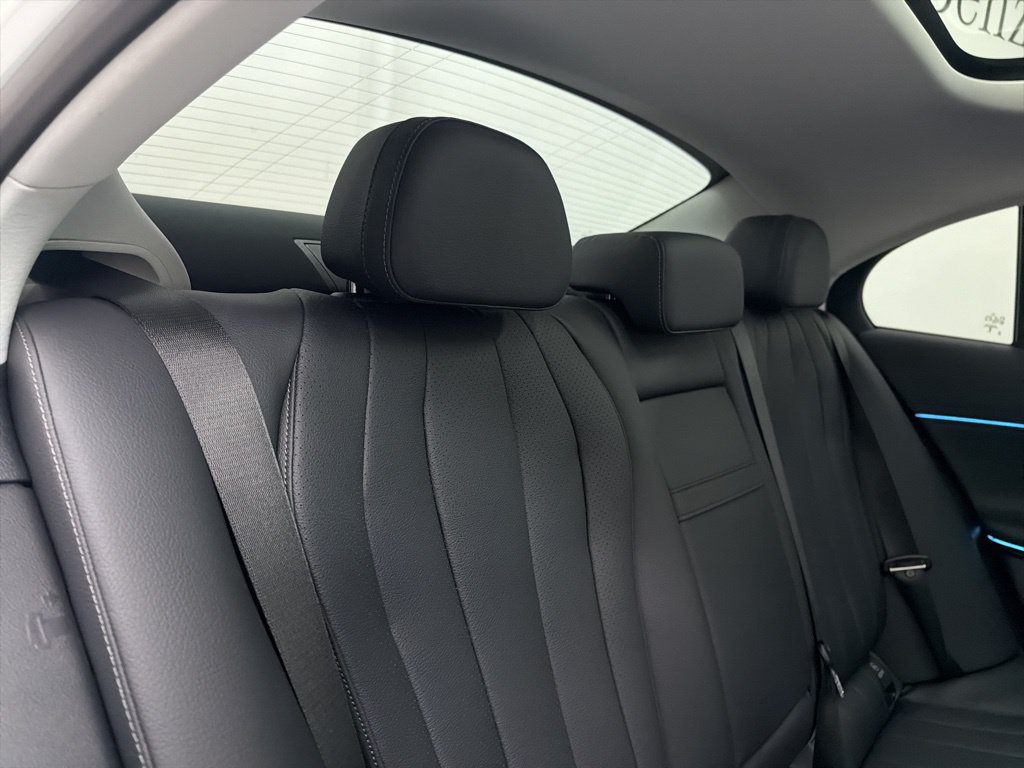 Used 2026 Mercedes-Benz E 350 Sedan image 25