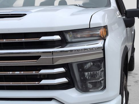 Used 2021 Chevrolet Silverado 2500 High Country w/ Safety Package II AWD/4WD image 13