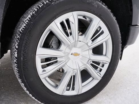 Used 2022 Chevrolet Silverado 1500 High Country w/ High Country Premium Package image 34