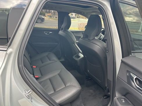 Certified 2025 Volvo XC60 B5 Plus AWD/4WD image 13
