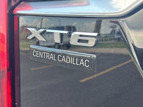 Used 2024 Cadillac XT6 Premium Luxury AWD/4WD image 7
