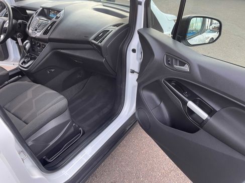Used 2018 Ford Transit Connect XLT image 13