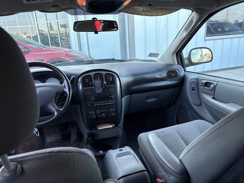Used 2005 Dodge Grand Caravan SXT FWD image 19