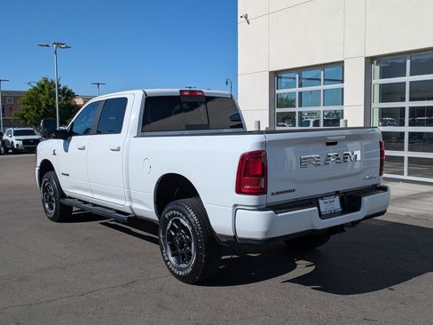 Used 2025 RAM 2500 Laramie AWD/4WD image 9