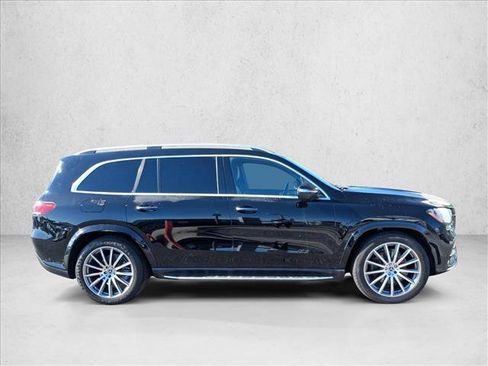 Used 2022 Mercedes-Benz GLS 450 4MATIC image 4