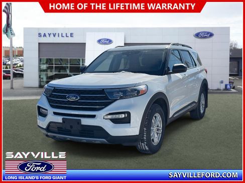 Certified 2022 Ford Explorer XLT w/ Equipment Group 202A image 1