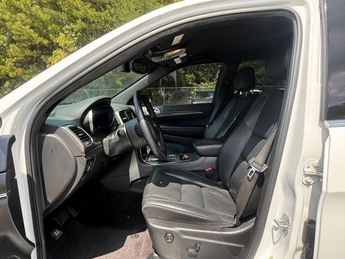 Used 2018 Jeep Grand Cherokee Limited RWD image 10