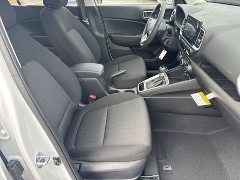 New 2026 Hyundai Venue SE FWD image 13