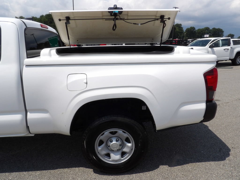 Used 2020 Toyota Tacoma SR RWD image 43